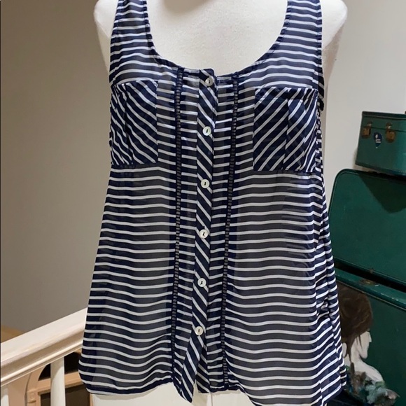 Sheer summer top - Picture 2 of 8